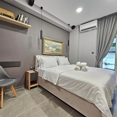Dione Luxury Business Suite In The Heart Of Athens Exterior photo