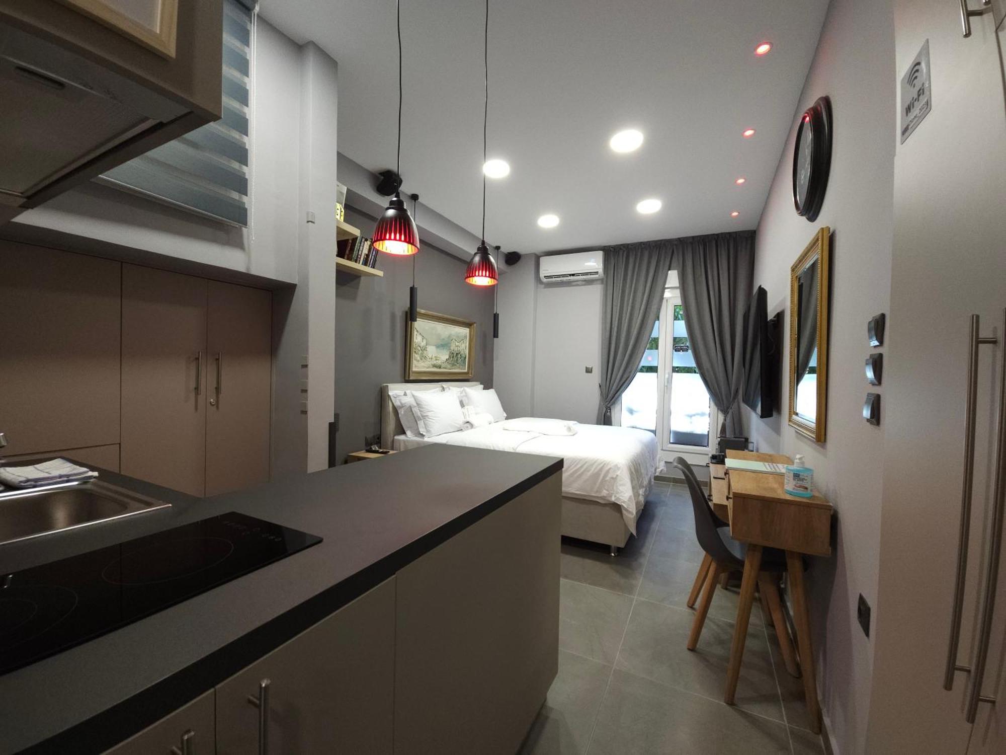 Dione Luxury Business Suite In The Heart Of Athens Exterior photo