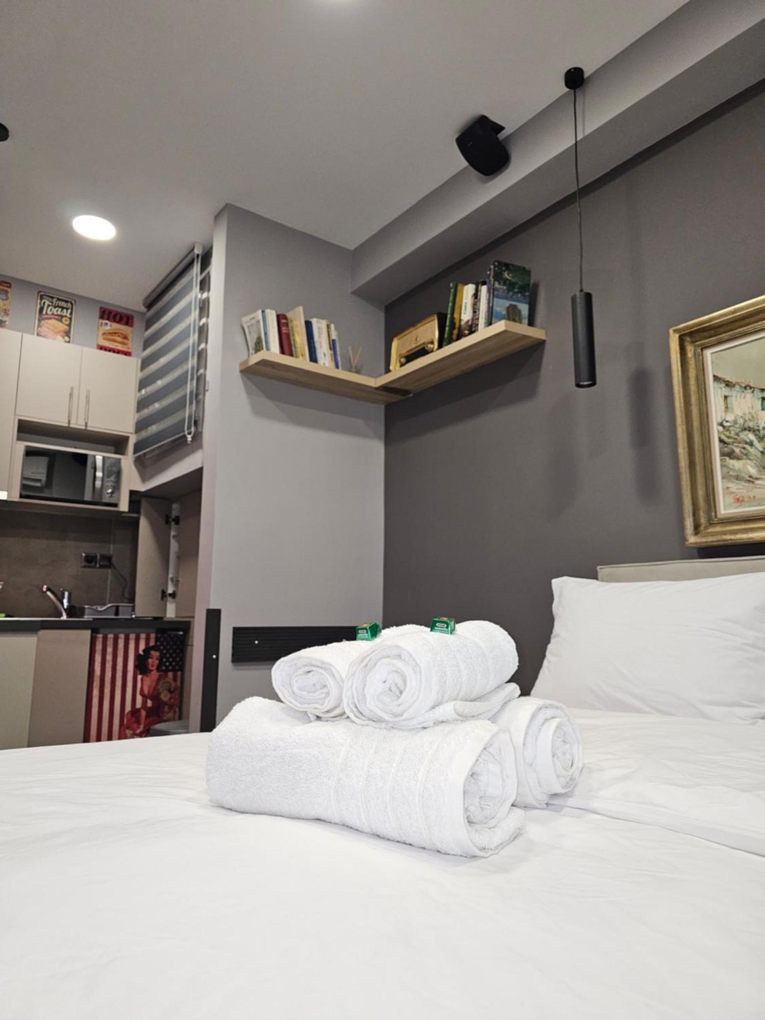 Dione Luxury Business Suite In The Heart Of Athens Exterior photo